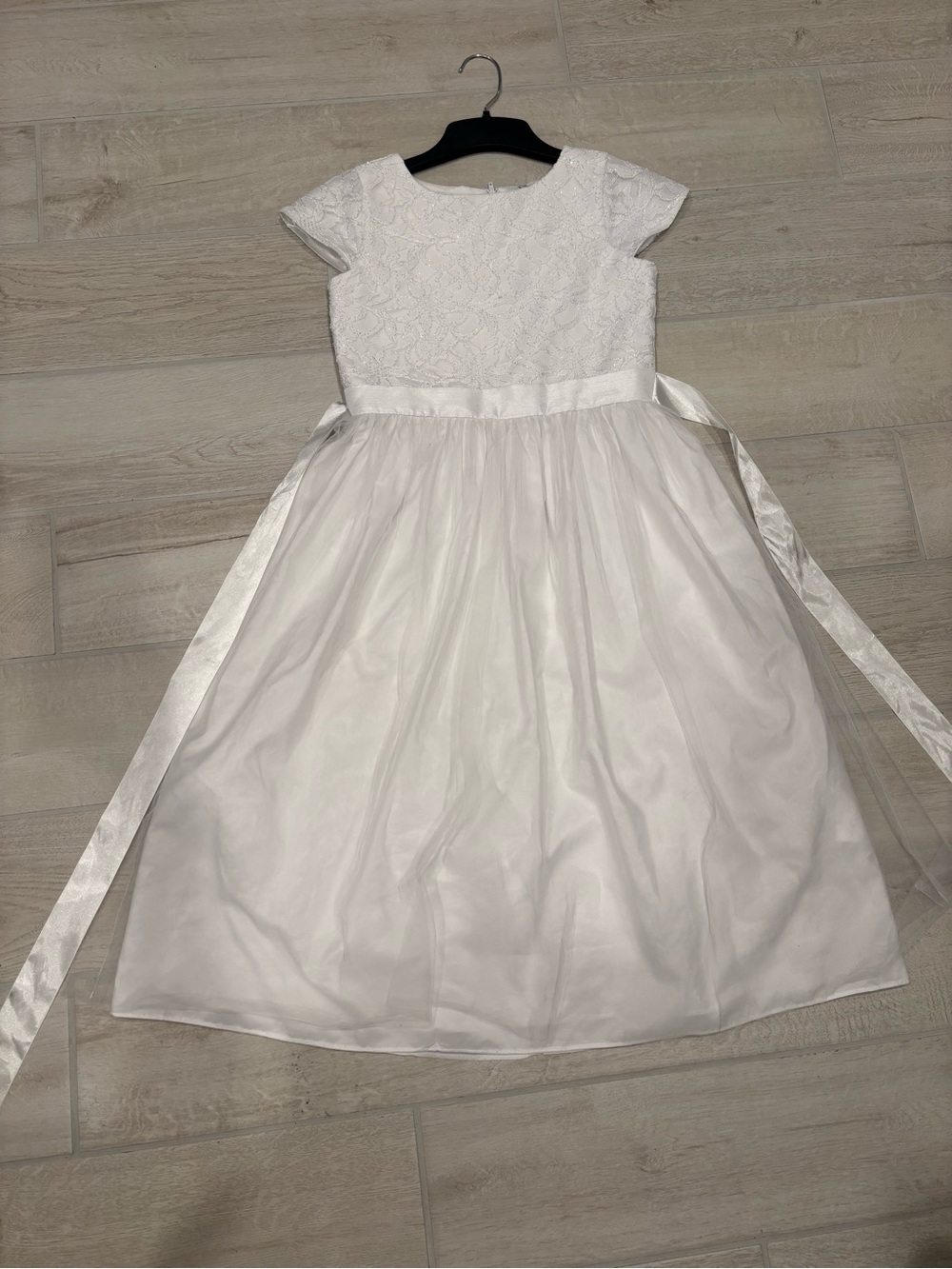 Source Unknown White Lace Bodice Tulle Skirt Flower Girl Dress